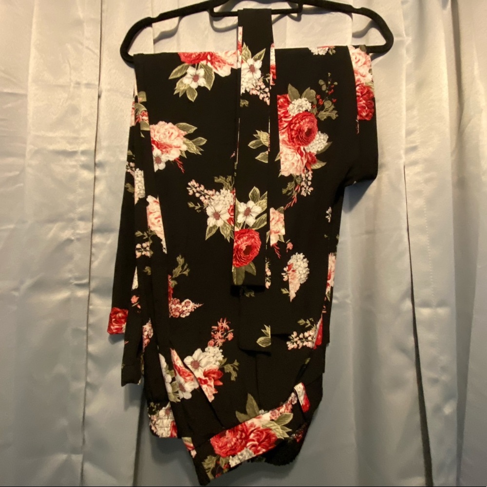 Torrid Floral Wide-Leg Pant w/ Fabric Belt